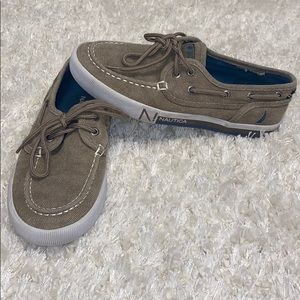 NAUTICA “Spinnaker” Solid Boat Shoe